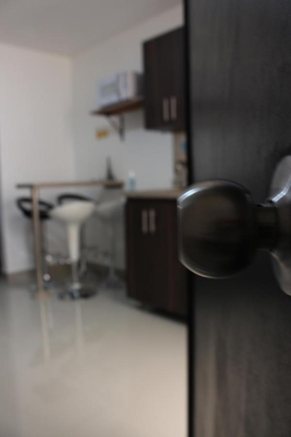 Apartamentos Excelente Ubicacion Medellín Exteriör bild