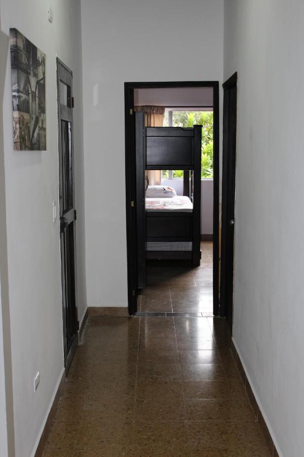 Apartamentos Excelente Ubicacion Medellín Exteriör bild