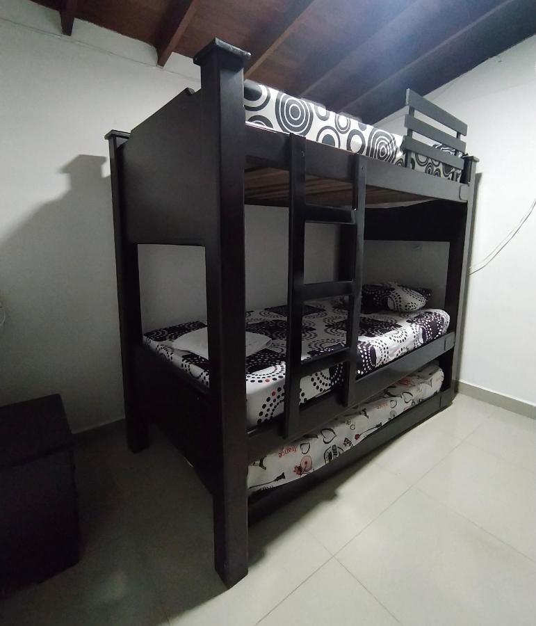 Apartamentos Excelente Ubicacion Medellín Exteriör bild