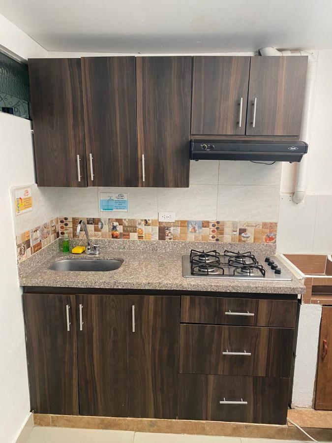 Apartamentos Excelente Ubicacion Medellín Exteriör bild