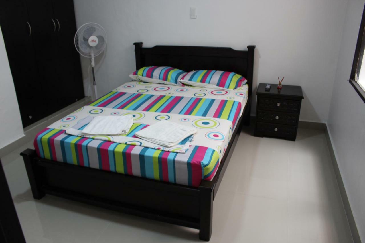 Apartamentos Excelente Ubicacion Medellín Exteriör bild