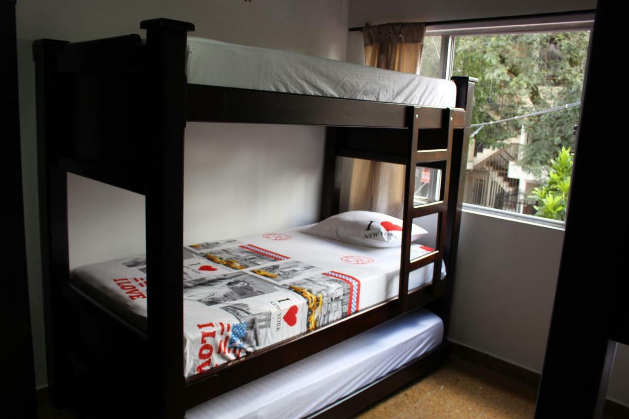 Apartamentos Excelente Ubicacion Medellín Exteriör bild