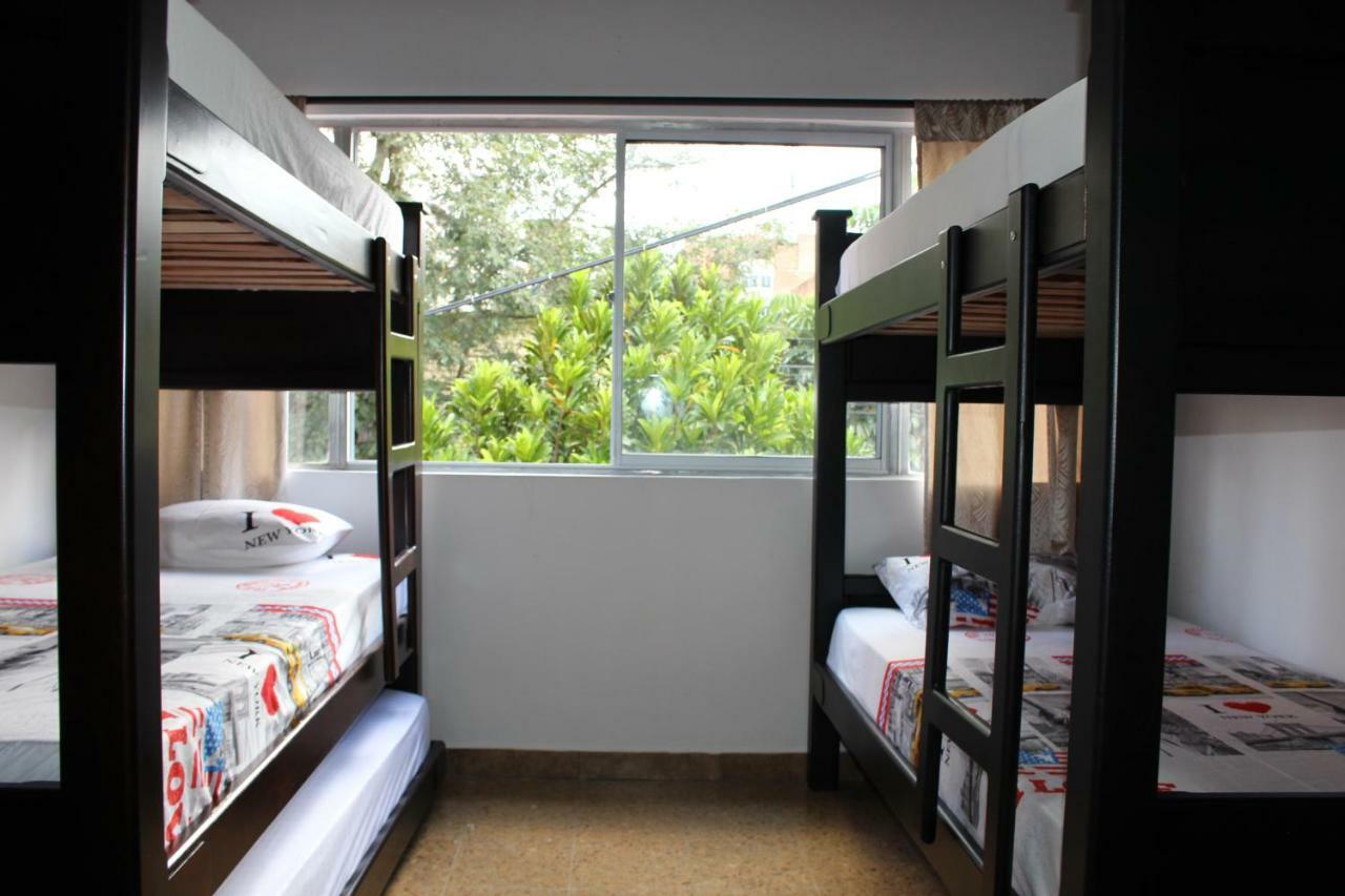Apartamentos Excelente Ubicacion Medellín Exteriör bild